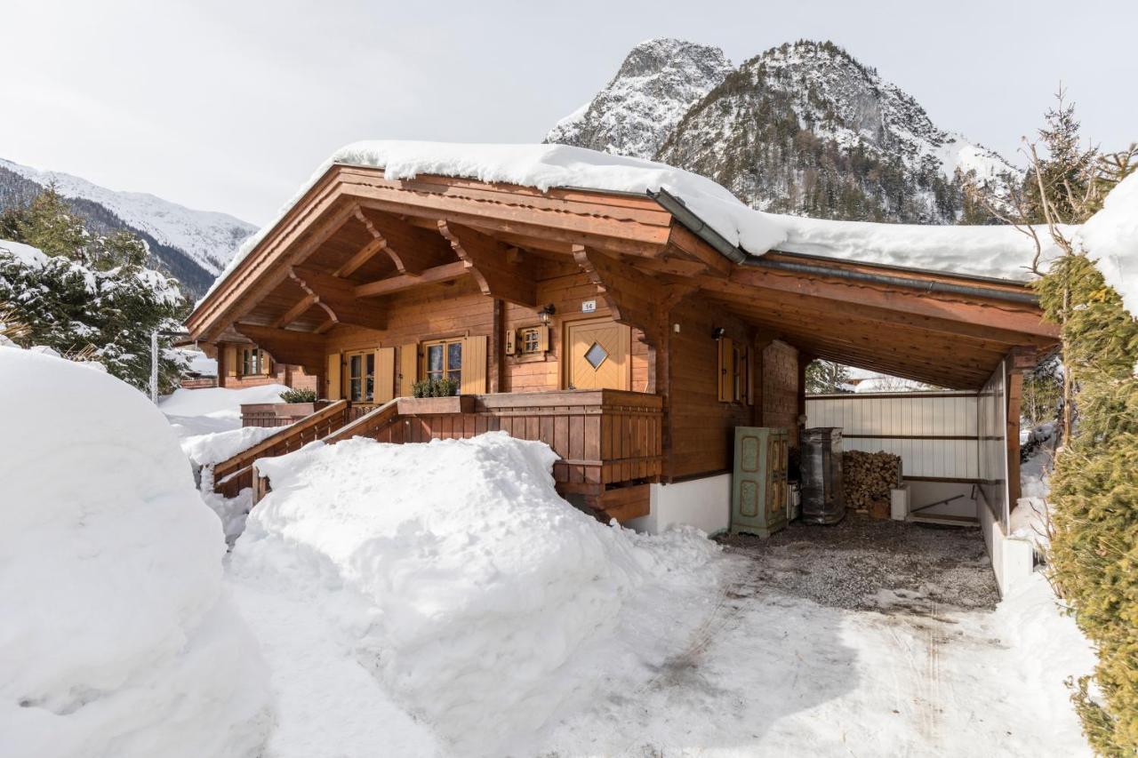 Alpen-Chalets Achensee Maurach  Exterior photo